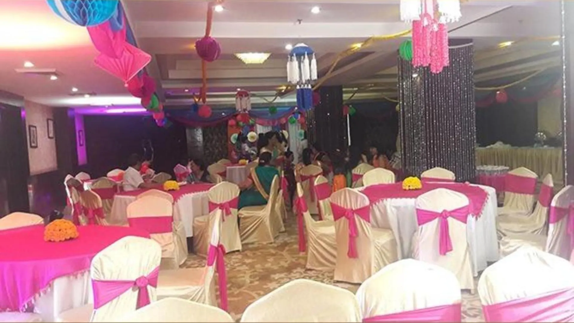 Hotel Fabhotel Prime B City Mark Gurgaon
